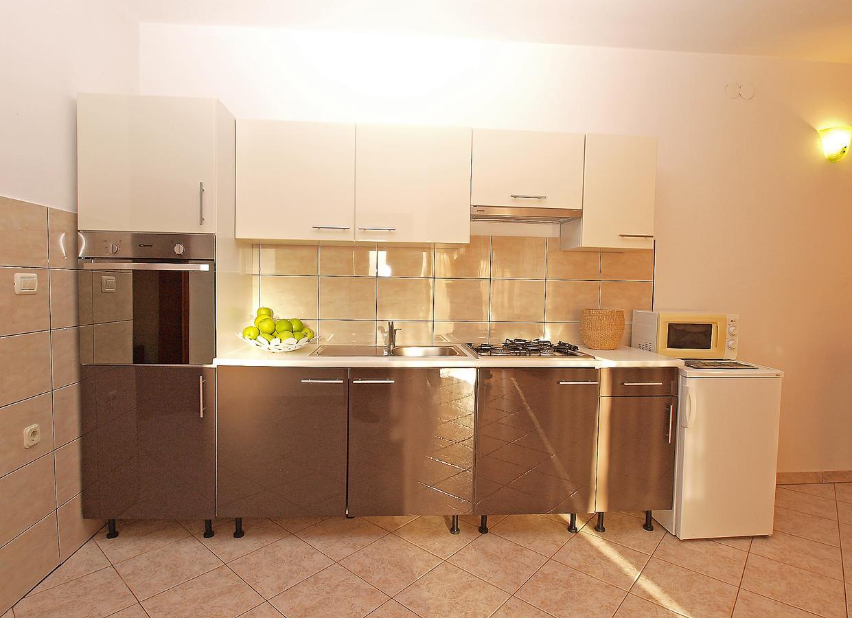 Apartments Dusanka 799 Fažana Kültér fotó